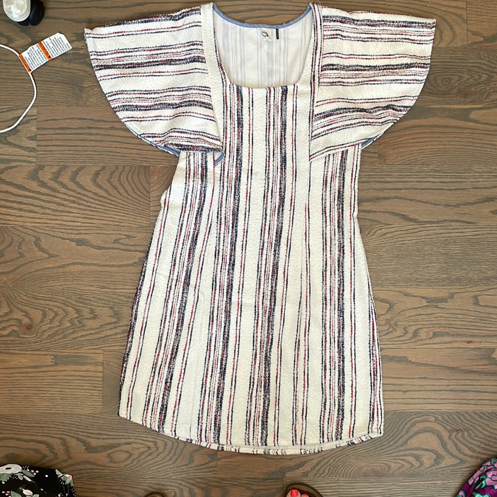 Akemi+Kin dress size small